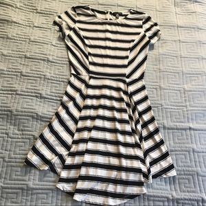 🔵Aqua Bloomingdale’s flowy dress